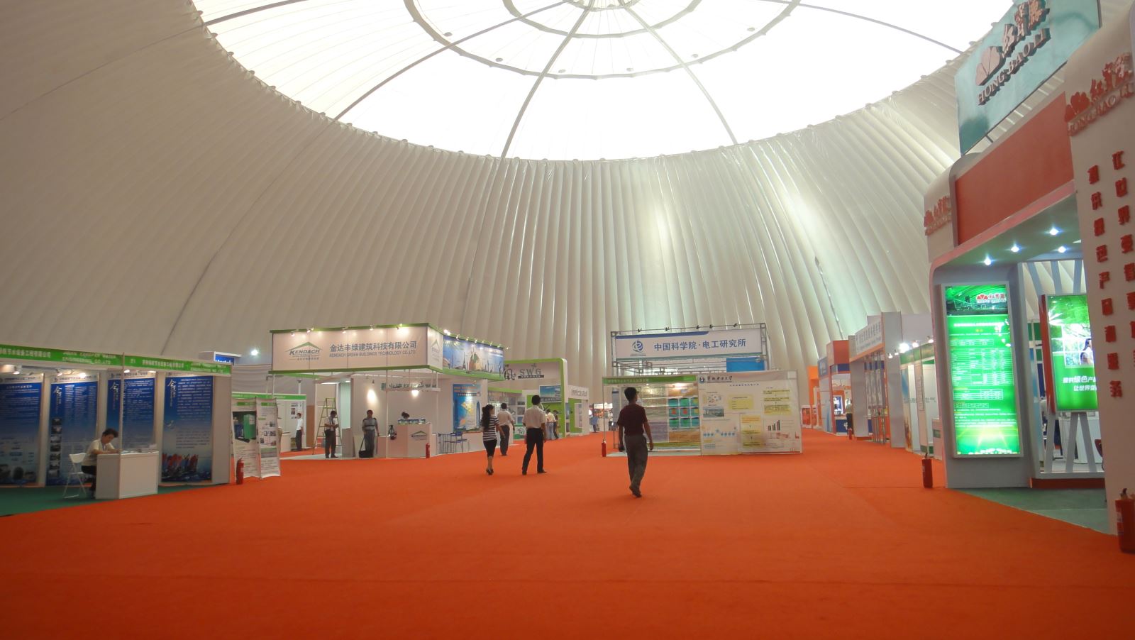 反吊式膜結(jié)構(gòu)